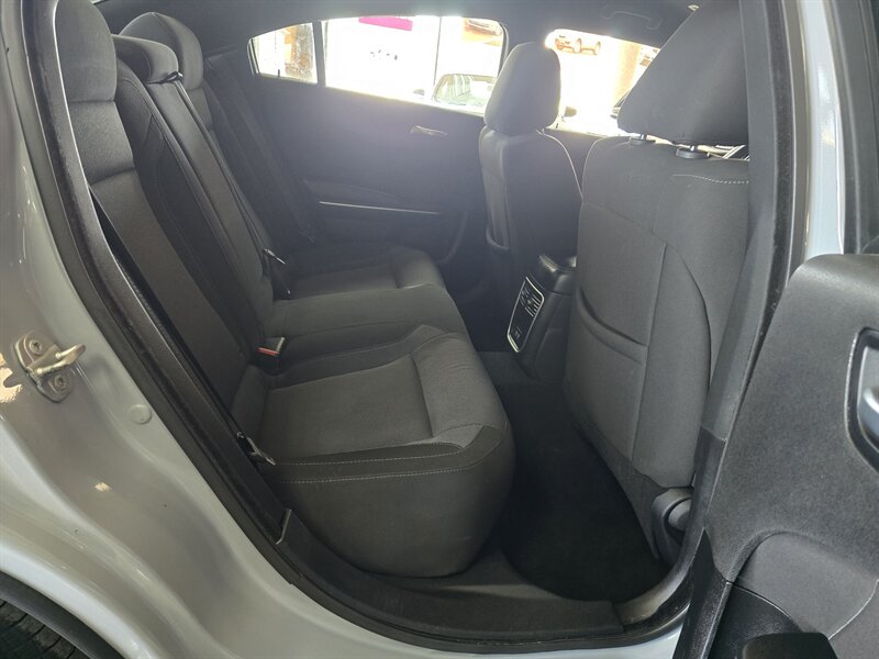 2022 Dodge Charger SXT 4DR SEDAN - Photo 14 - Hamilton, OH 45015
