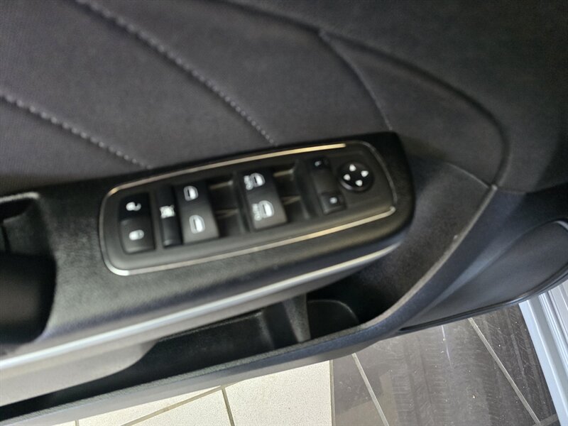 2022 Dodge Charger SXT 4DR SEDAN - Photo 19 - Hamilton, OH 45015