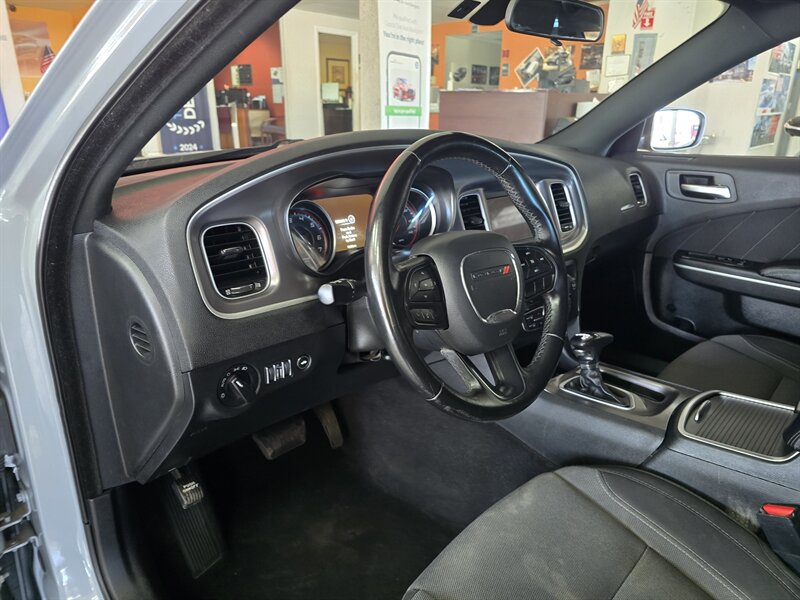 2022 Dodge Charger SXT 4DR SEDAN - Photo 10 - Hamilton, OH 45015