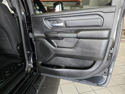 2025 RAM 1500 Tradesman 4DR CREW CAB 4X4 - Photo 15 - Hamilton, OH 45015
