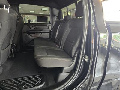 2025 RAM 1500 Tradesman 4DR CREW CAB 4X4 - Photo 10 - Hamilton, OH 45015