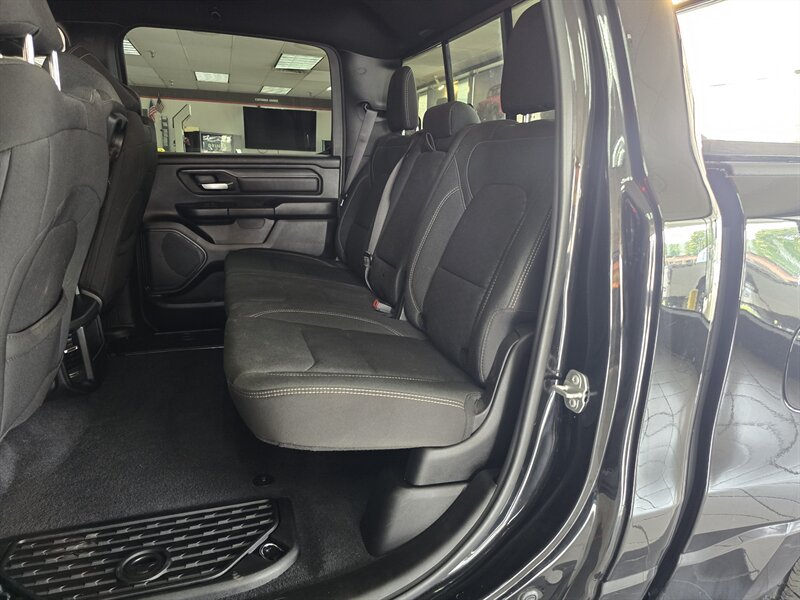 2025 RAM 1500 Tradesman 4DR CREW CAB 4X4 - Photo 10 - Hamilton, OH 45015