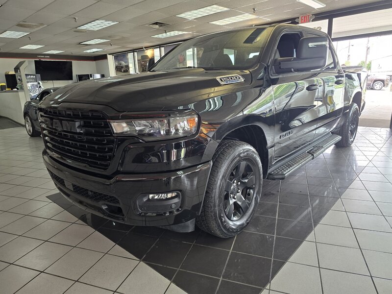 2025 RAM 1500 Tradesman 4DR CREW CAB 4X4   - Photo 1 - Hamilton, OH 45015