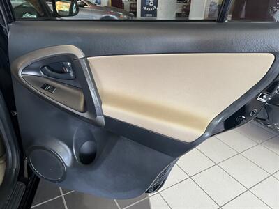 2010 Toyota RAV4 Base 4DR SUV 4X4   - Photo 22 - Hamilton, OH 45015