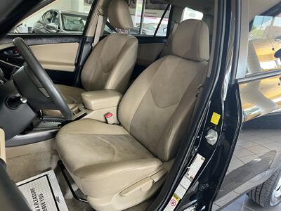 2010 Toyota RAV4 Base 4DR SUV 4X4   - Photo 10 - Hamilton, OH 45015