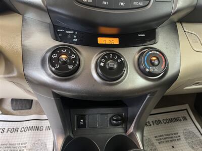 2010 Toyota RAV4 Base 4DR SUV 4X4   - Photo 15 - Hamilton, OH 45015