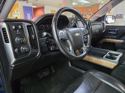 2017 Chevrolet Silverado 1500 LTZ 4DR DOUBLE CAB 4X4   - Photo 8 - Hamilton, OH 45015