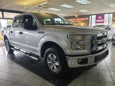 2017 Ford F-150 XLT SUPER CREW 4X4   - Photo 4 - Hamilton, OH 45015