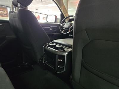 2019 RAM 1500 Big Horn/CREW CAB/HEMI/4X4   - Photo 18 - Hamilton, OH 45015