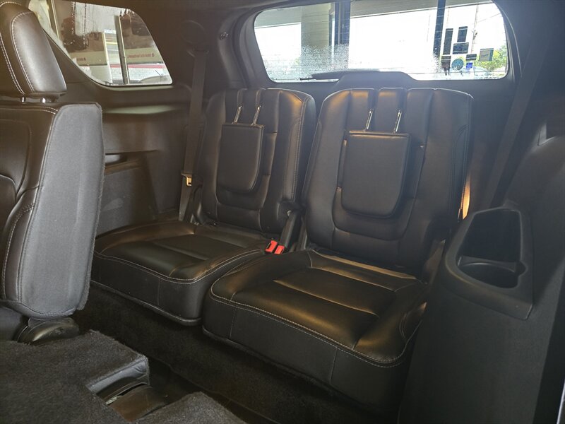 2018 Ford Explorer Limited - Photo 13 - Hamilton, OH 45015