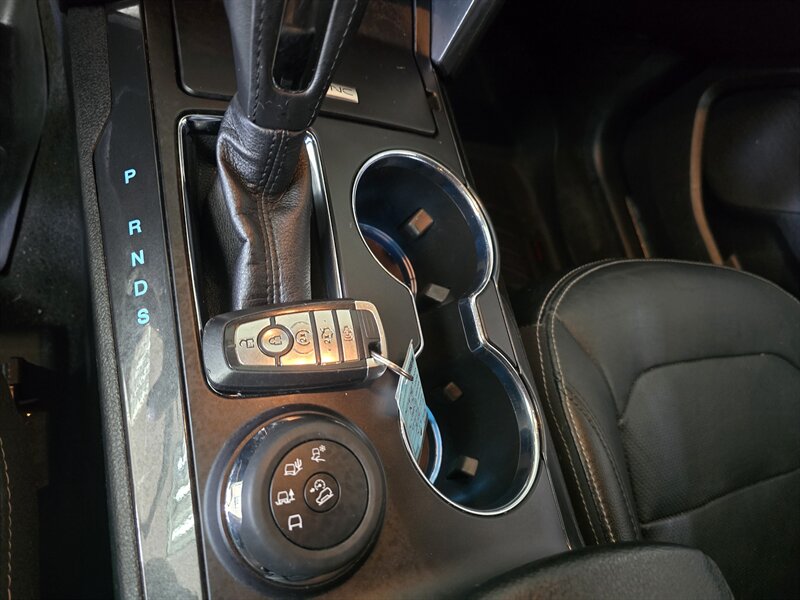 2018 Ford Explorer Limited - Photo 24 - Hamilton, OH 45015