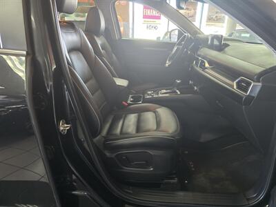 2025 Mazda CX-5 2.5 S Preferred 4DR SUV AWD - Photo 16 - Hamilton, OH 45015