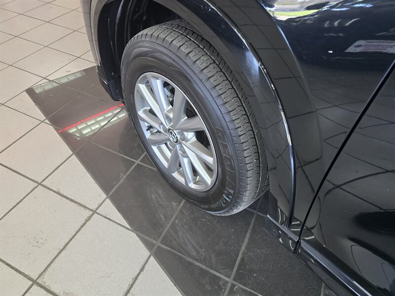 2025 Mazda CX-5 2.5 S Preferred 4DR SUV AWD - Photo 34 - Hamilton, OH 45015