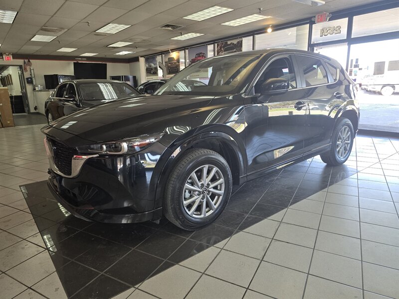 2025 Mazda CX-5 2.5 S Preferred 4DR SUV AWD   - Photo 1 - Hamilton, OH 45015