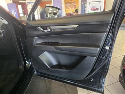 2025 Mazda CX-5 2.5 S Preferred 4DR SUV AWD - Photo 12 - Hamilton, OH 45015
