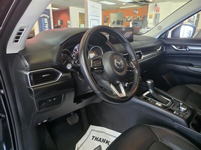 2025 Mazda CX-5 2.5 S Preferred 4DR SUV AWD - Photo 10 - Hamilton, OH 45015