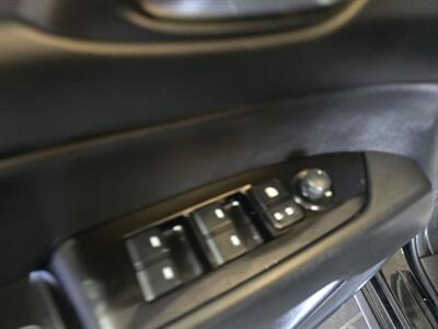 2025 Mazda CX-5 2.5 S Preferred 4DR SUV AWD - Photo 18 - Hamilton, OH 45015