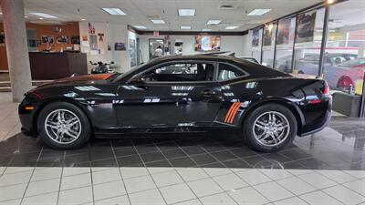 2015 Chevrolet Camaro LT   - Photo 2 - Hamilton, OH 45015