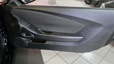 2015 Chevrolet Camaro LT   - Photo 22 - Hamilton, OH 45015