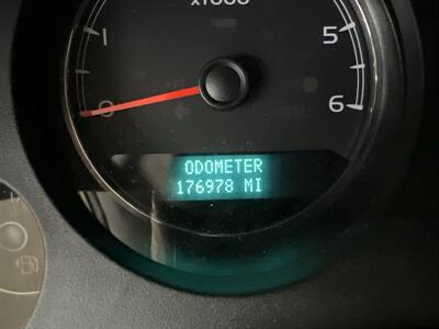 2013 Chevrolet Tahoe LTZ  4DR SUV  4X4   - Photo 12 - Hamilton, OH 45015