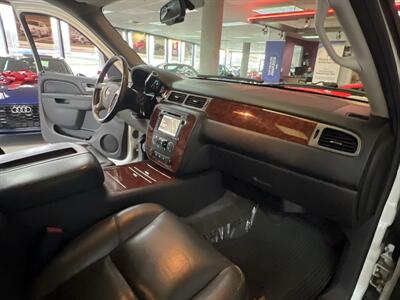 2013 Chevrolet Tahoe LTZ  4DR SUV  4X4   - Photo 32 - Hamilton, OH 45015