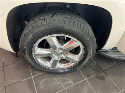 2013 Chevrolet Tahoe LTZ  4DR SUV  4X4   - Photo 38 - Hamilton, OH 45015