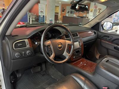 2013 Chevrolet Tahoe LTZ  4DR SUV  4X4   - Photo 10 - Hamilton, OH 45015