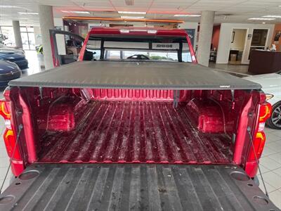 2020 Chevrolet Silverado 1500 Custom 4DR CREW CAB 4X4 V8   - Photo 29 - Hamilton, OH 45015