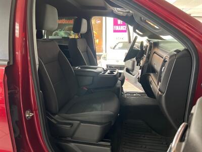2020 Chevrolet Silverado 1500 Custom 4DR CREW CAB 4X4 V8   - Photo 25 - Hamilton, OH 45015