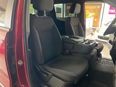 2020 Chevrolet Silverado 1500 Custom 4DR CREW CAB 4X4 V8   - Photo 26 - Hamilton, OH 45015