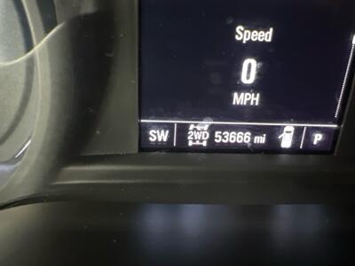 2020 Chevrolet Silverado 1500 Custom 4DR CREW CAB 4X4 V8   - Photo 14 - Hamilton, OH 45015
