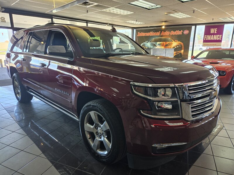 2020 Chevrolet Suburban Premier 4DR SUV 4X4 - Photo 4 - Hamilton, OH 45015