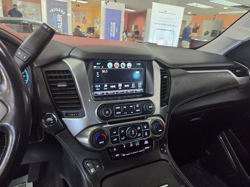 2020 Chevrolet Suburban Premier 4DR SUV 4X4 - Photo 35 - Hamilton, OH 45015