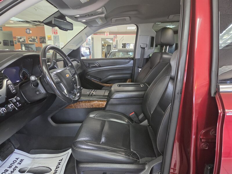 2020 Chevrolet Suburban Premier 4DR SUV 4X4 - Photo 13 - Hamilton, OH 45015