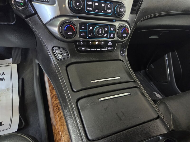 2020 Chevrolet Suburban Premier 4DR SUV 4X4 - Photo 30 - Hamilton, OH 45015