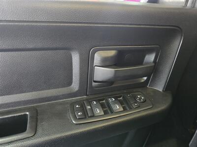 2014 RAM 1500 Express   - Photo 17 - Hamilton, OH 45015