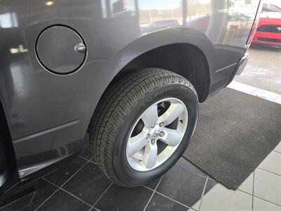 2014 RAM 1500 Express   - Photo 28 - Hamilton, OH 45015