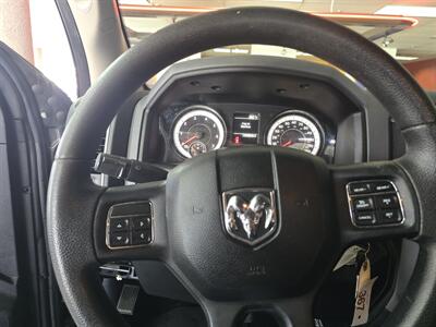 2014 RAM 1500 Express   - Photo 23 - Hamilton, OH 45015