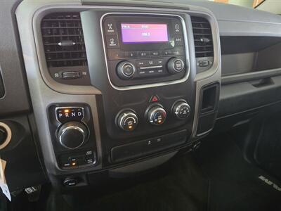 2014 RAM 1500 Express   - Photo 20 - Hamilton, OH 45015