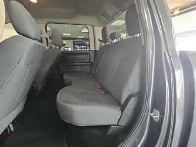 2014 RAM 1500 Express   - Photo 11 - Hamilton, OH 45015