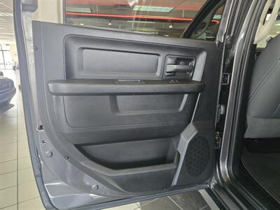 2014 RAM 1500 Express   - Photo 10 - Hamilton, OH 45015