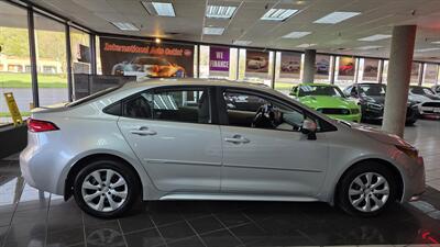 2023 Toyota Corolla LE 4DR SEDAN   - Photo 5 - Hamilton, OH 45015