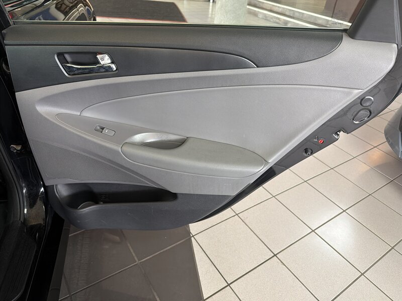 2014 Hyundai SONATA GLS - Photo 19 - Hamilton, OH 45015