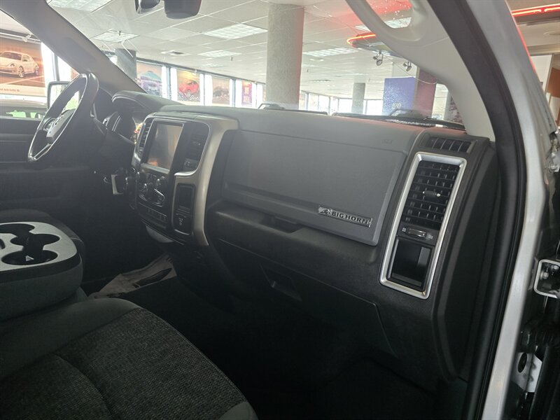 2017 RAM 1500 Big Horn/QUAD CAB/4X4 - Photo 13 - Hamilton, OH 45015