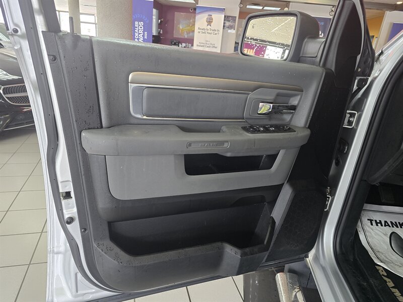 2017 RAM 1500 Big Horn/QUAD CAB/4X4 - Photo 7 - Hamilton, OH 45015