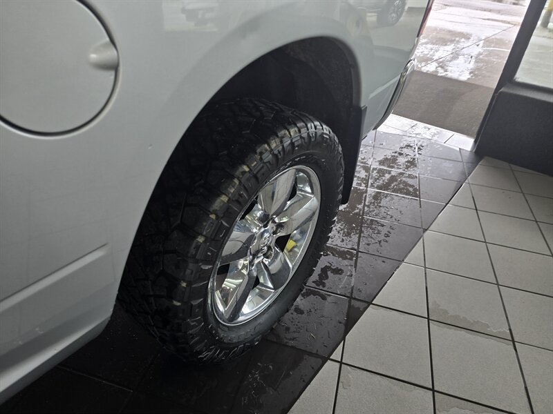2017 RAM 1500 Big Horn/QUAD CAB/4X4 - Photo 33 - Hamilton, OH 45015