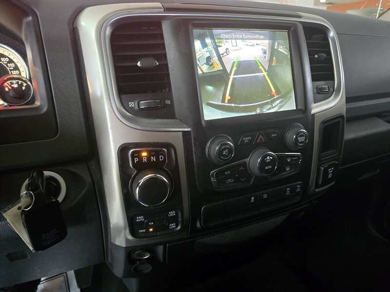 2017 RAM 1500 Big Horn/QUAD CAB/4X4 - Photo 18 - Hamilton, OH 45015