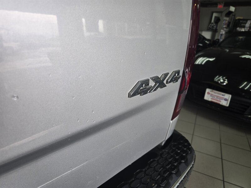 2017 RAM 1500 Big Horn/QUAD CAB/4X4 - Photo 29 - Hamilton, OH 45015