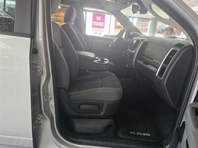 2017 RAM 1500 Big Horn/QUAD CAB/4X4 - Photo 14 - Hamilton, OH 45015