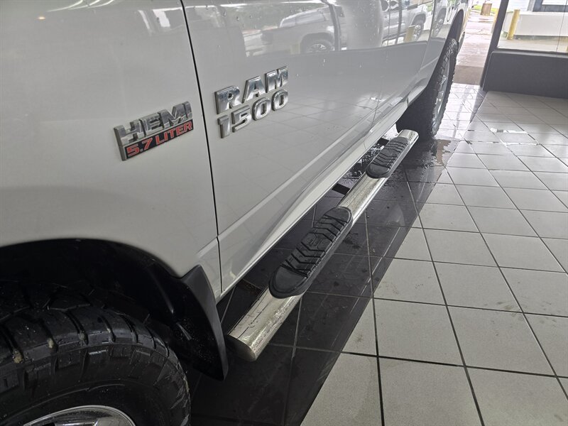 2017 RAM 1500 Big Horn/QUAD CAB/4X4 - Photo 26 - Hamilton, OH 45015